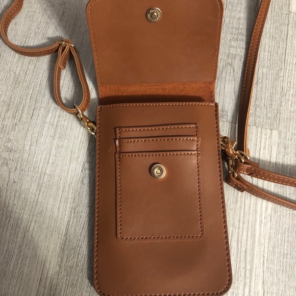 New Super Nice Vintage Style Crossbody Wristlet - Picture 2 of 5